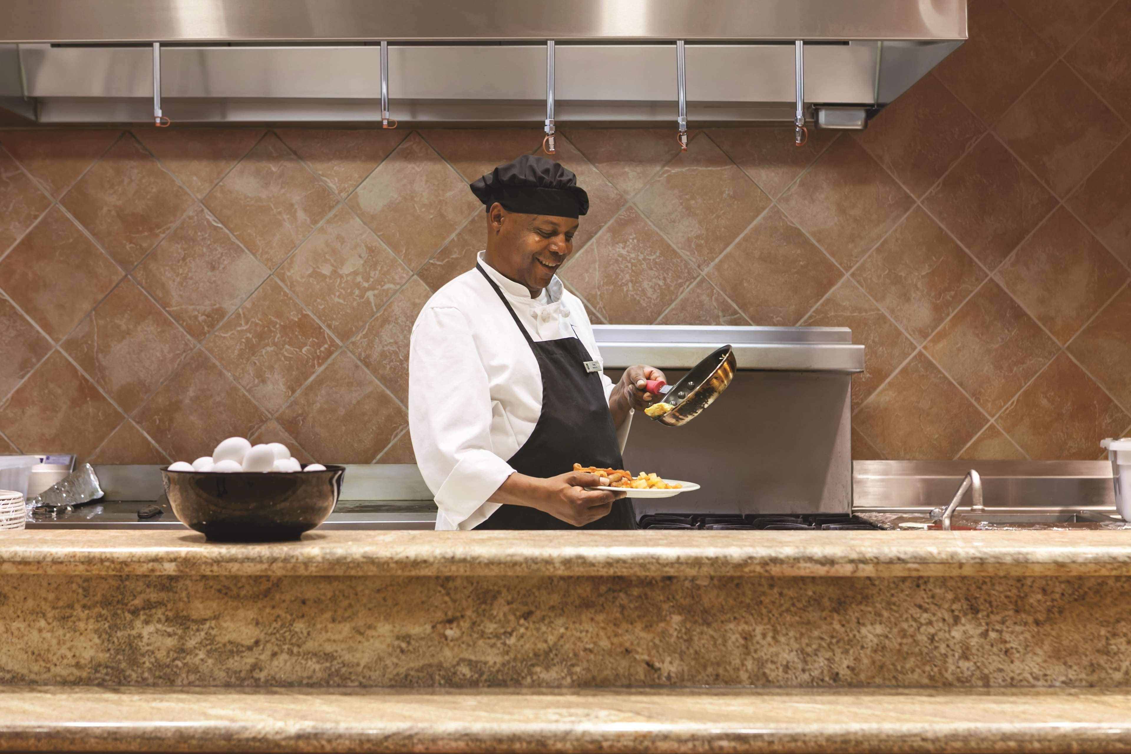Embassy Suites Omaha- La Vista/ Hotel & Conference Center Restaurang bild