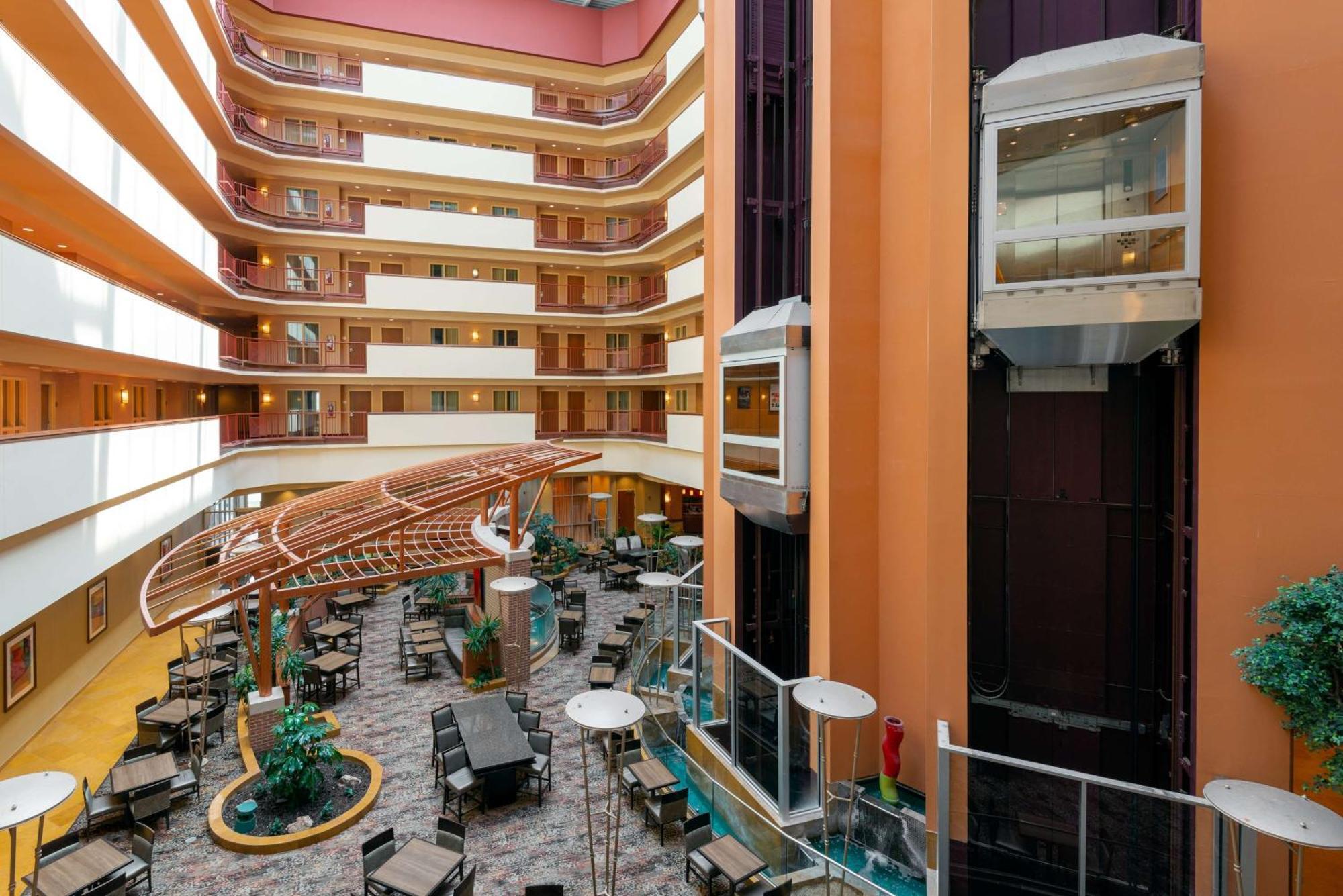 Embassy Suites Omaha- La Vista/ Hotel & Conference Center Exteriör bild